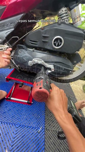 How to replace a billet CVT cover on a Vario #billetcvtcover #cvtbillet #variobilletcvt