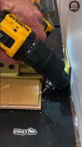 Tightening Wood Floor Planks With a Clamp 🪵🔧 #flooring #hardwoodfloor #carpentry