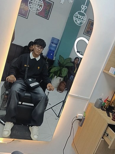 Corte Taper Fade en V: Tutorial y Estilo Perfecto
