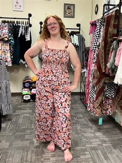 Sugar, spice & everything nice! ✨ This girl can literally pull off all the styles! These were more so summer styles but look at her! Just look! Her hair color though! My favorite vibe is definitely ALL of them! I can’t choose! Which vibe is your favorite? Floral jumpsuit 🌺 Black 2 piece with white trim 🖤🤍 White with blue floral romper 💙 The inked tee ⚓️ Wax brand denim overall shorts 👖 Mint shorts 💚 Mushroom tee 🍄 Checkered Fanny pack 💼 Come try on a vibe! The Boutique has sizes XS- 3XL.