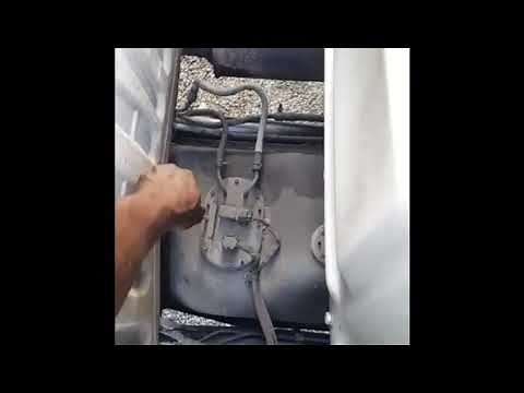 how to change a fuel pump on a 2002 toyota tacoma
