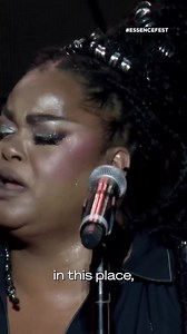 JILL SCOTT GIVES HER RENDITION OF THE NATIONAL ANTHEM IN NEW ORLEANS AT THE ESSENCE FESTIVAL. #essencefest2023 #JILLSCOTT | J.R. Gray Designs & Entertainment