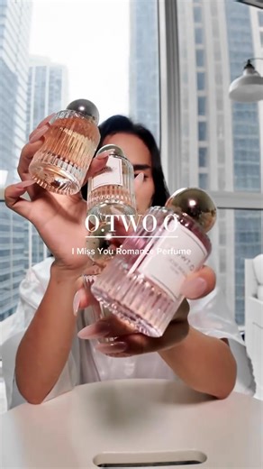 O.TWO.O Perfume｜Silent, yet captivating. A single spritz, and hearts quietly flutter. 🌸 Sophisticated scent layers: fresh top, soft middle, warm base 💧 Long-lasting fragrance: gentle, non-overpowering, lingers all day 💎 Elegant bottle design: compact, portable, and effortlessly chic 🔗https://s.lazada.com.ph/a.0nz3i #otwoo #otwooph #Perfume #lazadaotwoo | O.TWO.O Cosmetics PH