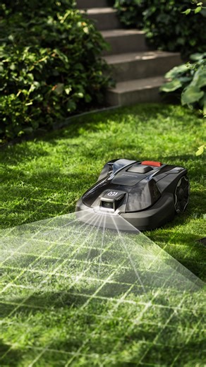 Demnächst erhältlich: Die neuen Husqvarna Automower® 308V und 312V 🌱 Jetzt mit KI-gestützter Erkennungstechnologie! → KI-gestützte Objekterkennung und -vermeidung → Mähen ohne Unterbrechungen → Kabellose Installation → Erstklassige App-Steuerung → Individuelle Zonensteuerung → Systematisches Mähen Entdecke alle Features der neuen Mähroboter: https://bit.ly/4qjDDos | Husqvarna