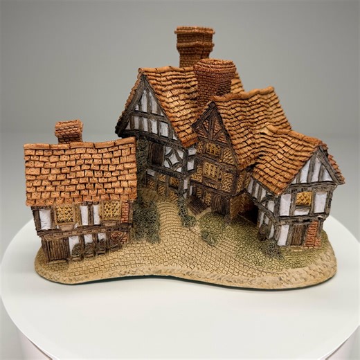 David Winter "stratford House" Hand-painted Cottage: Vintage 1981 - Etsy