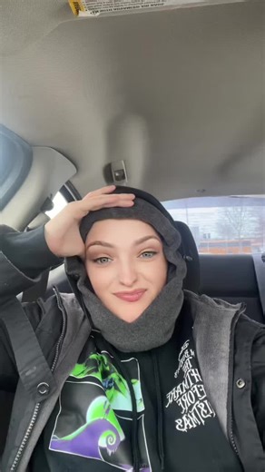 Vee Marie 🔥✨ (@iamveemarie)’s videos with original sound - Angie Bee 🐧