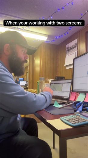 I hate it. Then your shaking it too fast to see it! #mouse #computer #screens #office #fyp