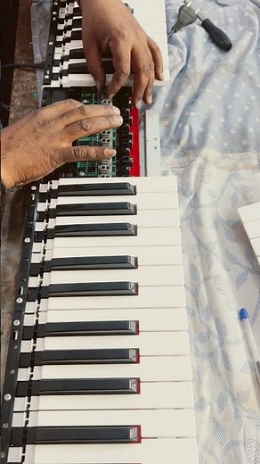 How to fix dead keys Yamaha keyboard #keyboard #repairing #yamahakeyboard #keyboardreplacement