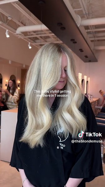 Achieve Stunning Blonde Hair in One Salon Session