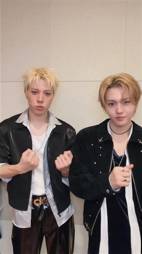 ⋆⁺₊❅. never too late under the mistletoe ᰔ₊ ⊹