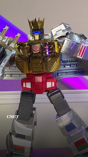 Move over Optimus Prime, Grimlock is showing us why he is king of the Transformers. #Transformers #RobosenRobotics #Grimlock #Tech #Toys | CNET