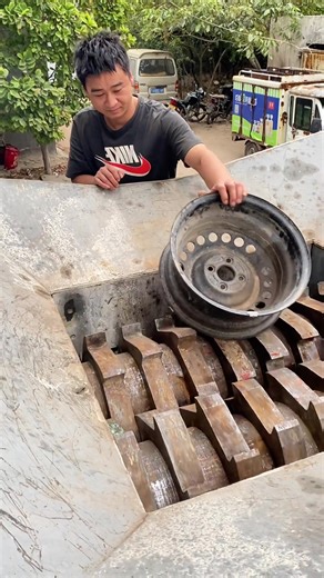 Tire Rim Crushing Process Explained