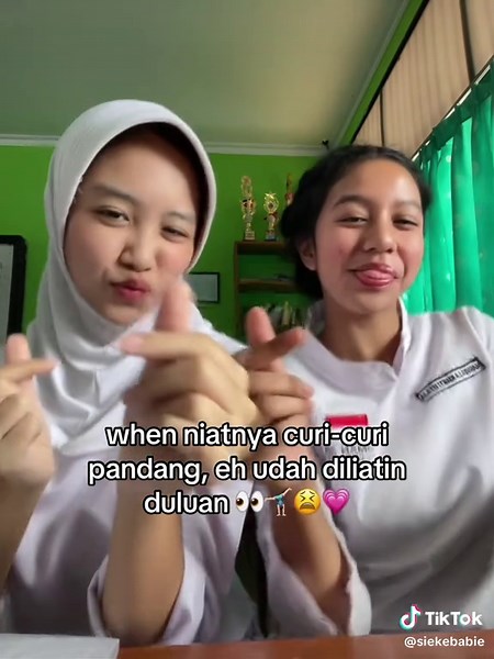 Understanding Subtle Flirting Signs in Relationships