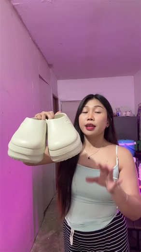 Stylish Clogs for Women and Men: Comfort Meets Fashion