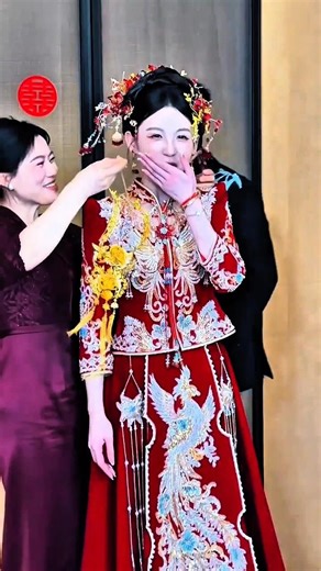 Beautiful Chinese Wedding Dress 😍 Traditional Bride Look #wedding #shorts