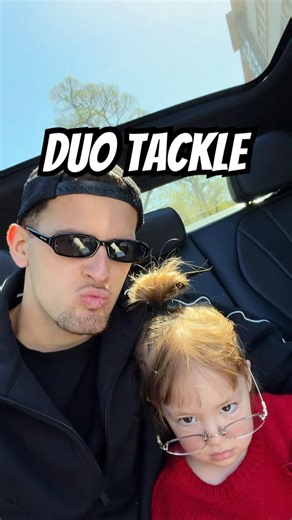 DUO TACKLE 😂 #jennifercoppen #kamari