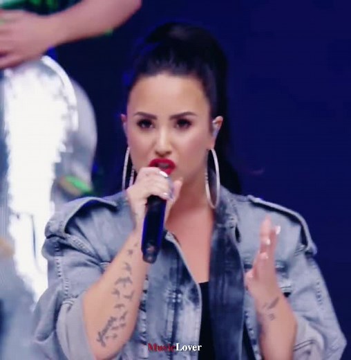 21K views · 1K reactions | Clean Bandit - Solo (feat. Demi Lovato) | 헠혂혀헶헰 헟헼혃헲헿 | Facebook