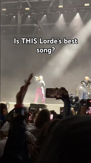 Is THIS Lorde’s best song? (Hinterland live performance)