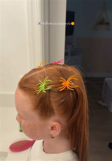 It’s spooky season so of course we have spiders in our hair 👻🎃🕷️ #momlife #girlmom #hairstyle #halloween #momsoftiktok