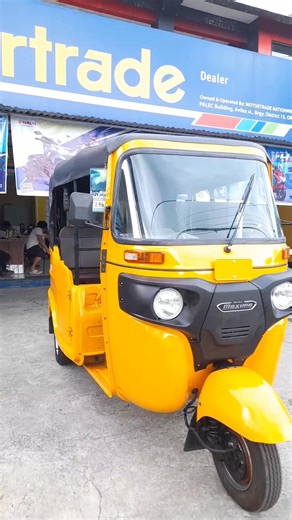 "Built to carry your dreams – the Bajaj Maxima delivers strength, comfort, and reliability every mile." Available at any motortrade branches Come and inquires us or just dm to our fb page #MotortradeAlagaKaDito #motorcycle #triwheel #BajajMaxima #bajaj | Motortrade Ormoc/Palompon Cluster