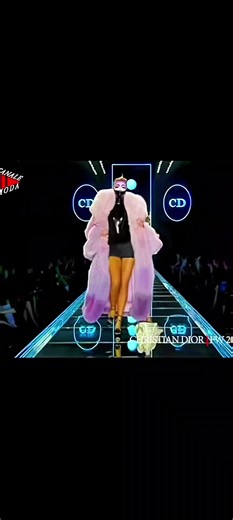 Make It Virla Dior 2003 Fall Winter Fernanda And Inga Best for me one of the best Outfits #xyzabc #Fyp #models #2003 #fashoin