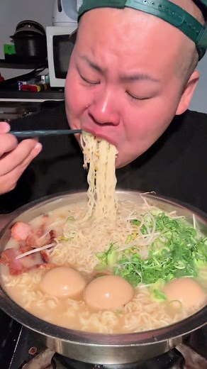 夜食にピッタリのうまかっちゃん165kg