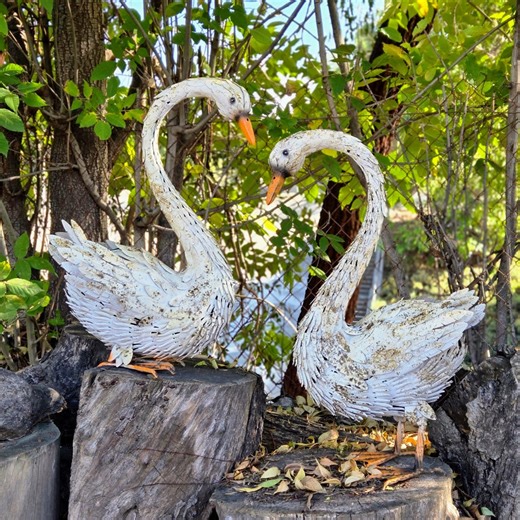 Vintage Metal Swan Garden Statues – Heart Shaped Couple Outdoor Garden Decor - Etsy