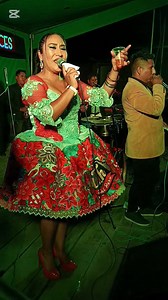 23K views · 496 reactions | Aló Ruth del Peru 966 539 627 Buen día familia bonita  espero que hoy tengan un bonito viernes bendecido 殺 Aquí les dejo un bonito éxito  "MADRE MIA" Música: Walter Reyes Letra: Paul Campos Con el respaldo musical de la orquesta Hermanos Príncipe ❤️❤️❤️❤️❤️ | RUTH DEL PERÚ Y ORQUESTA"con estilo propio" | Facebook