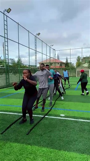 Quick Feet Line Drill (Side-to-Side Agility) Fast feet, full control. This drill builds agility, coordination, and balance by forcing quick side-to-side movements while staying light on your feet. Perfect for athletes and anyone looking to improve footwork, reaction speed, and body control. Stay low, stay sharp, and keep the rhythm #QuickFeet #AgilityTraining #FootworkDrills #SpeedTraining #AthleteLife @Misfitt Fitnesscentre
