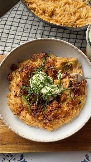 Protein-packed orzotto with crispy tofu 🥹😍 #easyrecipe #plantbasedrecipe #veganrecipe