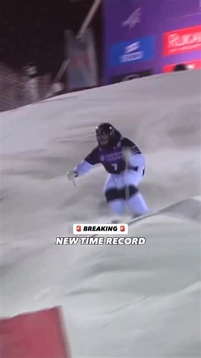 Filip Gravenfors setting an unofficial speed record on Battery Run this weekend, sending the biggest air on the bottom jump and nearly giving the Swedish physio a heart attack . How strong is his knee? #fisfreestyle #milanocortina #winterolympics | Corner picks