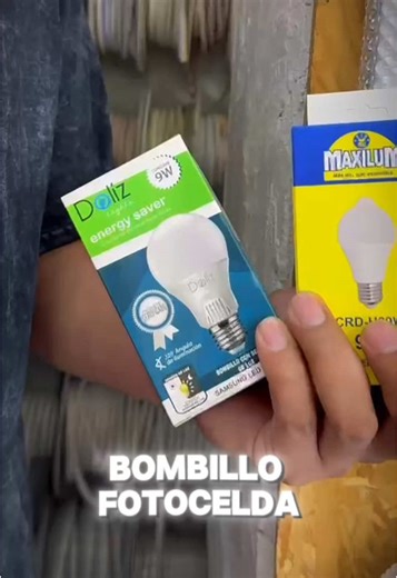 ¿Aburrido de los mismos bombillos de siempre? ¡Es hora de iluminar con inteligencia! 💡 En ILUMILEDS tenemos bombillos con sensor de movimiento y fotocelda, ideales para cuando la oscuridad ataca. ✨ Se prenden solitos, tú solo acércate y ¡boom! luz al instante. No te quedes en la sombra, cotiza los tuyos hoy mismo. 📍Visítanos en nuestra tienda física y transforma tu espacio con tecnología y estilo. #ILUMILEDS #LuzInteligente #SensorDeMovimiento #Fotocelda #IluminaConEstilo #Bogotá