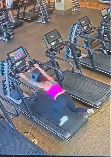 treadmill fail... oops 😂