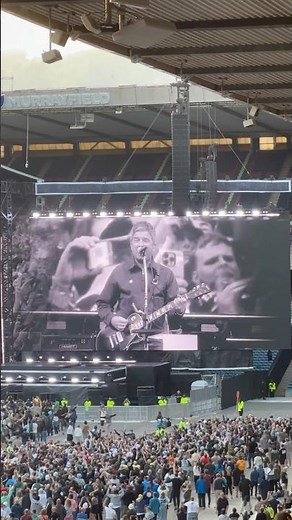 Oasis - Acquiesce @Oasis Live ’25 Tour (8 Aug, Edinburgh)