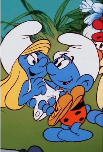 Fall in Love with Smurfs: Hefty and Smurfette