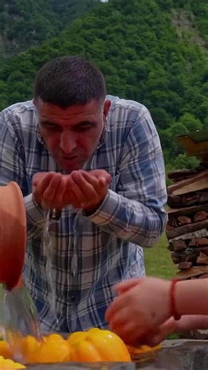 Today, we begin creating the biggest rustic pizza using everything our summer garden has to offer. From freshly picked tomatoes and bell peppers to fragrant herbs and golden olive oil, every ingredient is a gift from the land. Join us as we start this delicious journey, turning the simple harvest into a countryside feast. #RusticPizza #SummerHarvest #VillageLife #OutdoorCooking #FarmFreshIngredients | Easy life