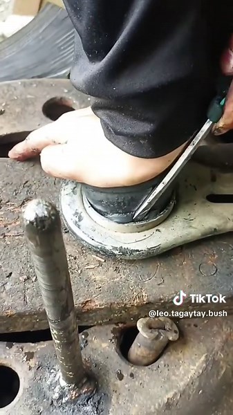 transmission support rubber bushing installation