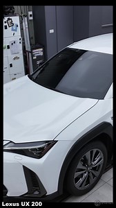 ✨ 施工車款｜Lexus UX 200 🛡️ 施工膜料｜🇺🇸美國 SCAFPPF PRO 全能守護版亮面犀牛皮 🚗 犀牛皮五大優點： 🔹 防刮抗石擊： 超強韌性，有效抵擋飛石、刮擦、日常磨損。 🔹 自我修復功能： 細微刮痕遇熱自動修復，保持車身如新。 🔹 抗UV、不變色： 隔絕紫外線，防止原漆氧化泛黃。 🔹 防水抗污： 表面疏水性高，髒污難附著，清潔超輕鬆。 🔹 隱形保護、不改車色： 高透明度完美貼合，維持原漆質感與色澤。 📣 車漆防護不是選擇，是必要！ 隨著愛車觀念改變，犀牛皮已成為新世代的標配。 不論是超跑、休旅還是日常代步車，最輕鬆的顧車方式， 交給【OVERALL 歐洛車體防護】讓您回頭都ㄜ樂！ 📍 新竹縣竹北市成功十街57號 📞 0989-530-621 / 03-6673-667 #新竹包膜 #竹北貼膜 #汽車貼膜 #汽車美容 #犀牛皮 #改色膜 #改色犀牛皮 #改裝 #隔熱紙 #前檔防爆膜 #Suntek #STEK #3M #RODIM #GSWF #LNPPF #Samurai #AXFilm #Scafppf#BASF #歐洛車體防護 | O