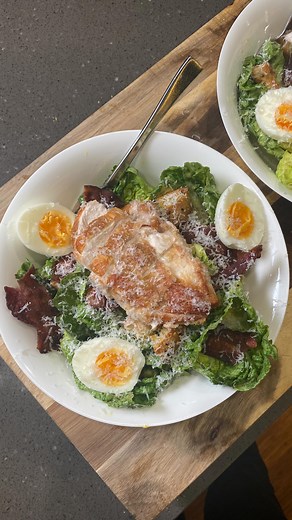 825K views · 389K reactions | Chicken Caesar salad 綾 Recipe...