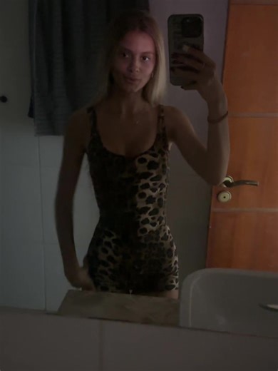 Os vídeos de Clara_branquinhoo (@clara_branquinhoo16) com O Tbt Que Ele Quer - DJ HM ZL & MC MAYAH