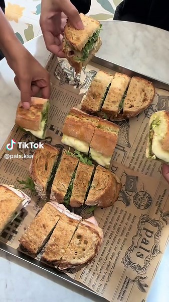 اكتشف أشهى وجبة فطور مع بطلبات بالز اللذيذة