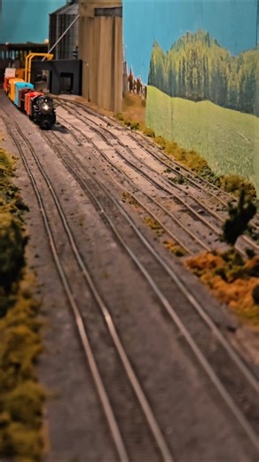 High Speed Santa Fe All The Way! Zane Trace National Trails Model Railroad