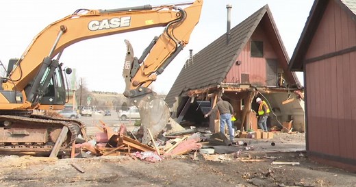 Village Inn building demolished in Billings