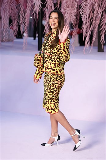 Tatler on Instagram: "Aristos, It-girls and A-list icons – it’s simply not #ParisCoutureWeek without them. This season the mood felt freshly charged as two of the calendar’s most prestigious maisons ushered in new creative eras. Matthieu Blazy at @Chanel and Jonathan Anderson at @Dior unveiled their latest haute couture collections, signalling new chapters for the houses. With that at the forefront, fashion’s front rows were filled with glittering socialites, pop royalty and acting icons, and th