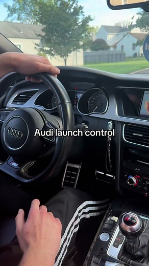 ドライブの極意：Audi S5の本物の発進コントロール