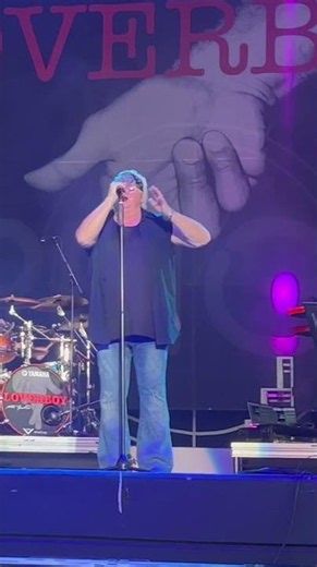 Loverboy The Kid is Hot Tonight - Live in Concert #loverboy