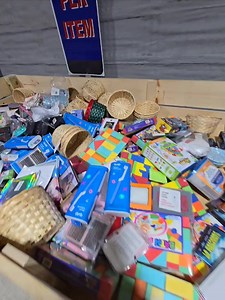 5K views · 32 reactions | It's $1 Day at the Mt.Pleasant MO BinStore. OPEN 10AM-6PM We are raffling off a Golden ticket pass for anyone that spends $30 or more today. Which you get to chose weather you prefer to cut the line or a 10 minute early access! For this Friday! We will be offering our $20 Fill-A-bag Deal today! | Merchandise Outlet | Facebook