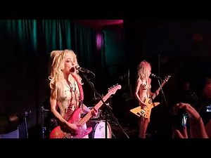 Soapgirls..... Psycho....Giffard Arms Wolverhampton October 22nd 2022