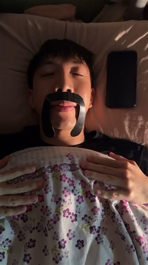 When you hear a fake Apple iPhone alarm in the morning #shorts