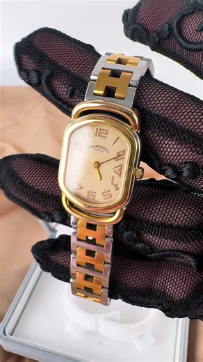 Hermes watch 8/10 condition some sign of usage can fit size 14-17 wrist, comes with generic box, new battery $699